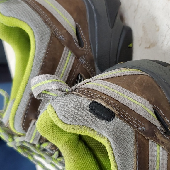 Keen Voyageur Women's Shoe Size 9.5 Green Brown Leather Hiking Sneaker - Picture 10 of 16
